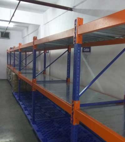 Heavy Duty Slotted Racks Suppliers